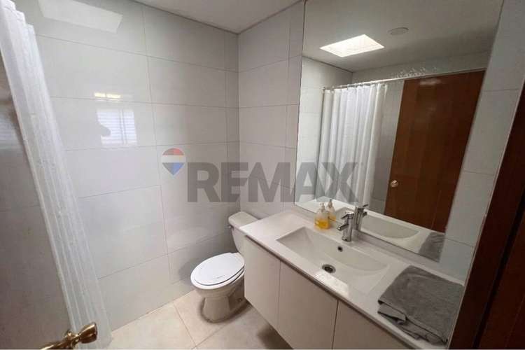 Arriendo último piso 1d amplio 2b con terraza - Imagen 11