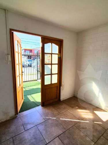 VENDE CASA IDEAL COMERCIAL FRENTE HOSPITAL TALAGANTE
