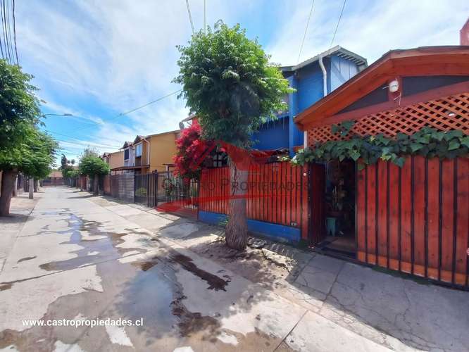 CASA DOS PISOS, 2HAB 2 BAÑ, SAN BERNARDO - Imagen 3