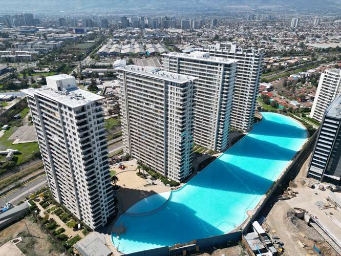 EXCLUSIVO DEPARTAMENTO CON LAGUNA PRIVADA