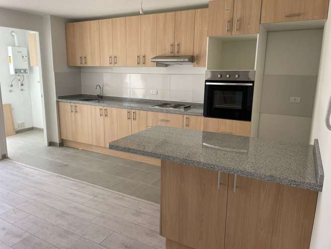 ARRIENDO DEPATAMENTO 2DOR/2BAÑO CON ESTACIONAMIENTO TECHADO