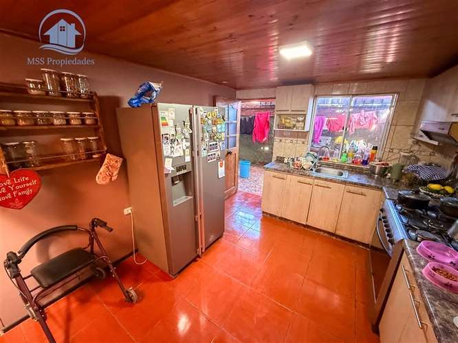 Casa con local comercial Gran terreno Metrotren maestranza - Imagen 9