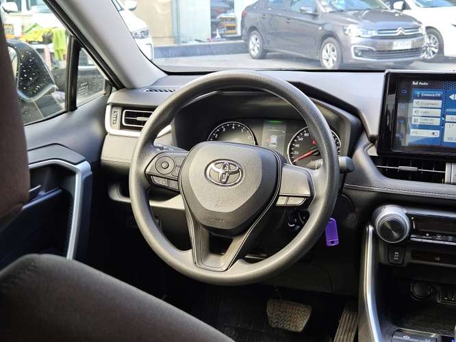 Toyota Rav4 2.0 Le At 2024 - Imagen 8