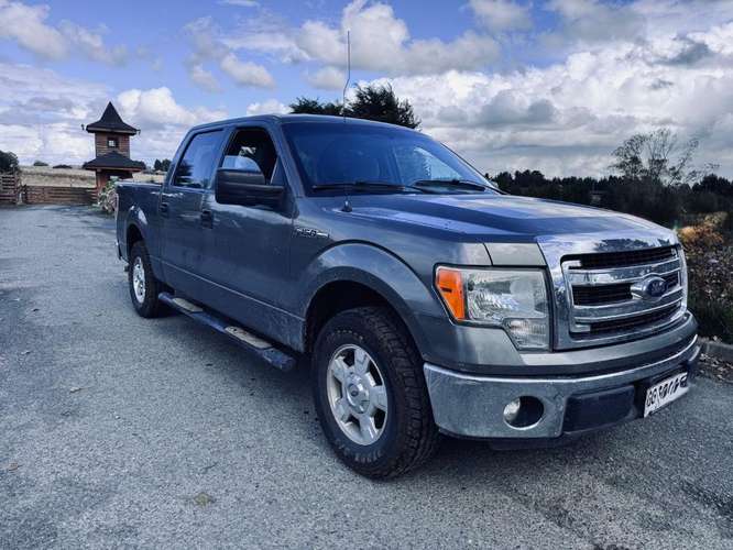 Ford F150 Xlt 3.7 año 2014 - Imagen 3