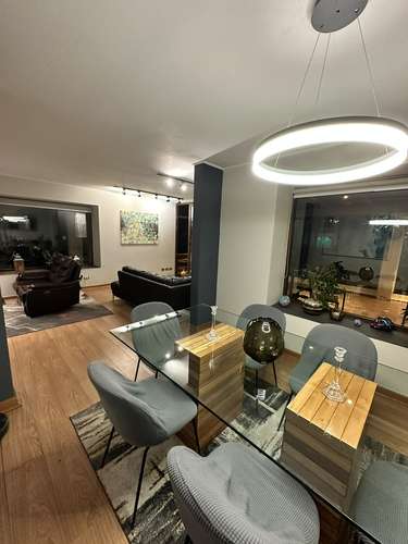 VENTA DE CASA DE 5D-5B. DE 2PISOS. 507M2 TOTALES. PIEDRA ROJA - Imagen 2