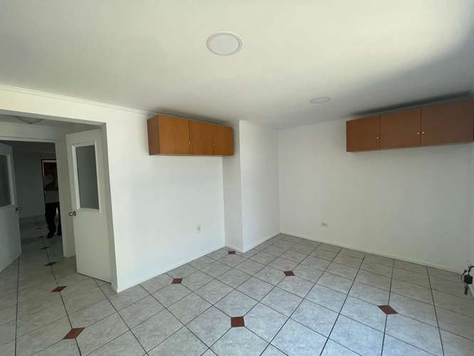 Se Arrienda inmueble con oficinas para empresas