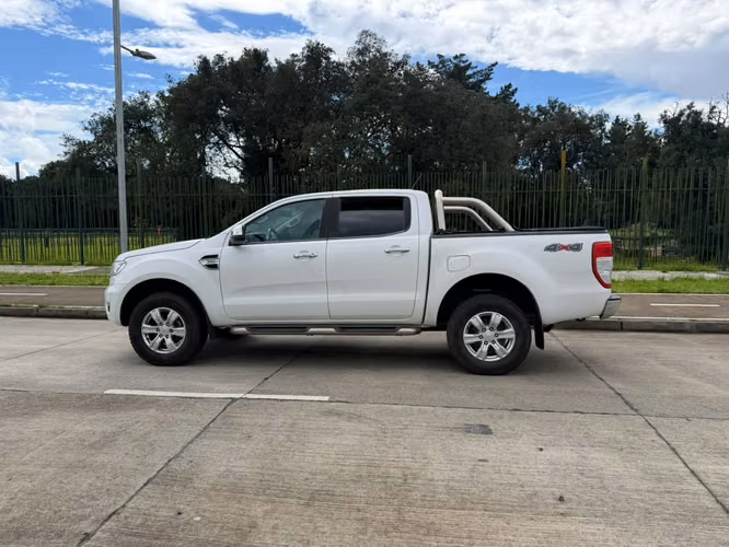 FORD RANGER XLT 4X4 3.2L 2021 - Imagen 7