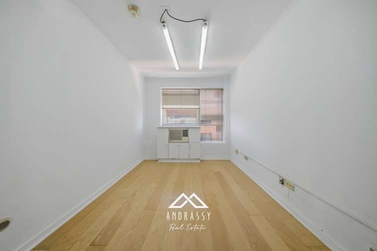 Excelente Oficina / Gran Ubicación