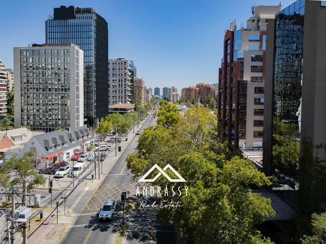 Excelente Oficina / Gran Ubicación
