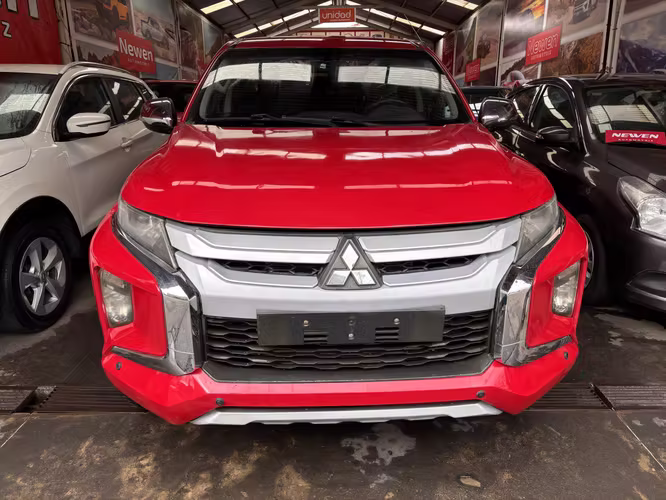 MITSUBISHI L200 KATANA  4X4 TURBO DIESEL 2023 FULL - Imagen 4