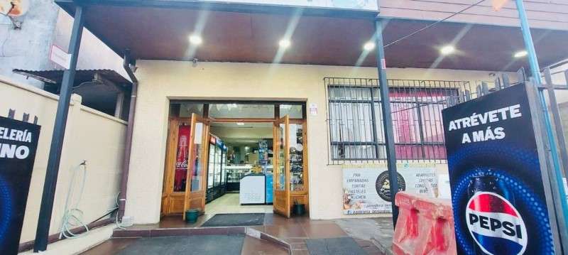 PROPIEDAD COMERCIAL CON LOCALES EN FUNCIONAMIENTO EN PENCO