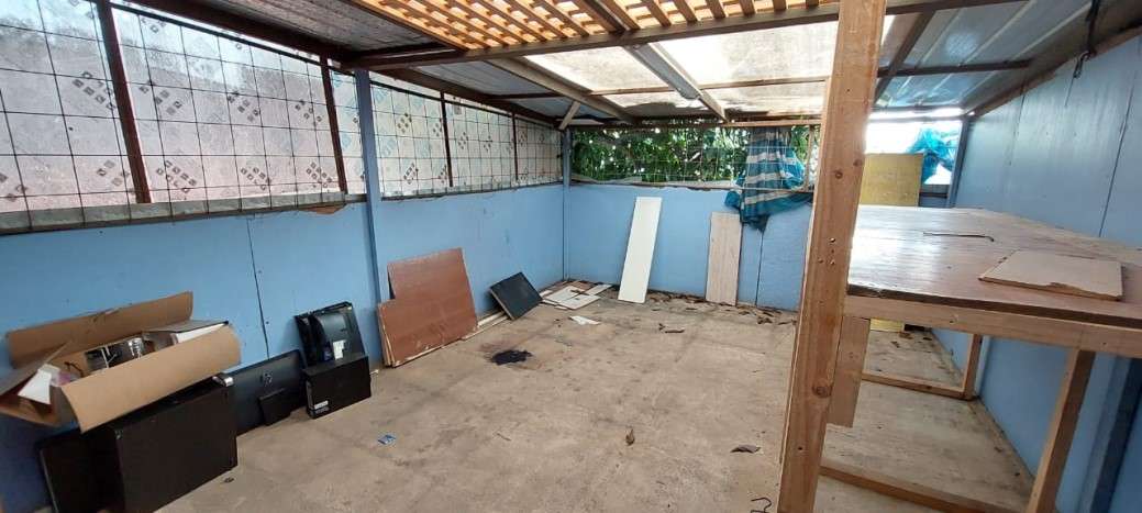 CASA COMERCIAL 130M2 3P 2B 2E CALLE COCHRANE