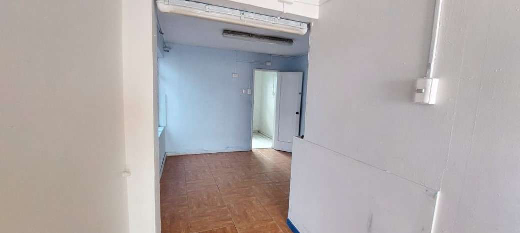 CASA COMERCIAL 130M2 3P 2B 2E CALLE COCHRANE