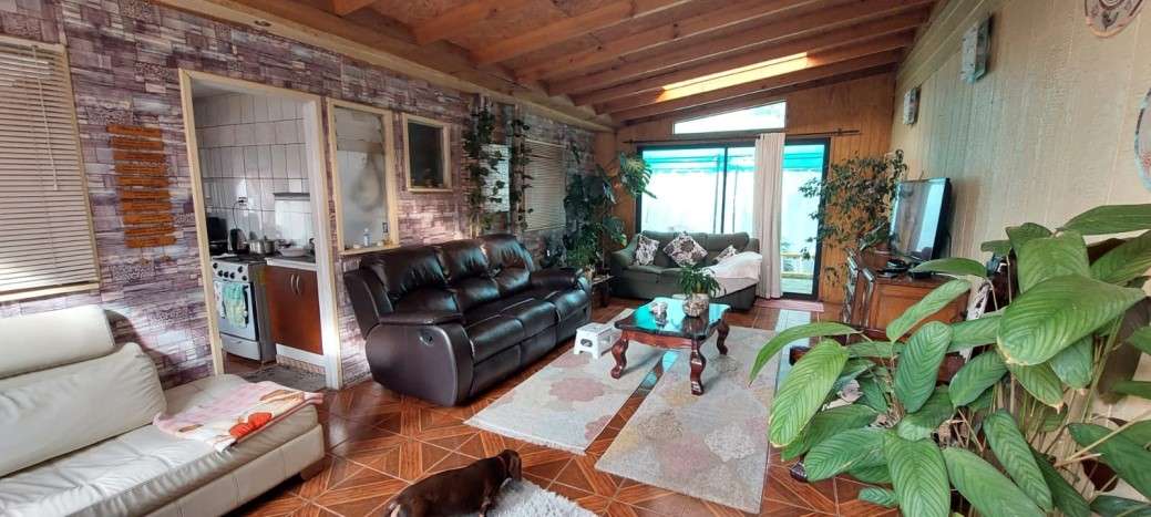 CASA PARA USO COMERCIAL 3D 2B 4E 1B SECTOR EX MATADERO CHIG.