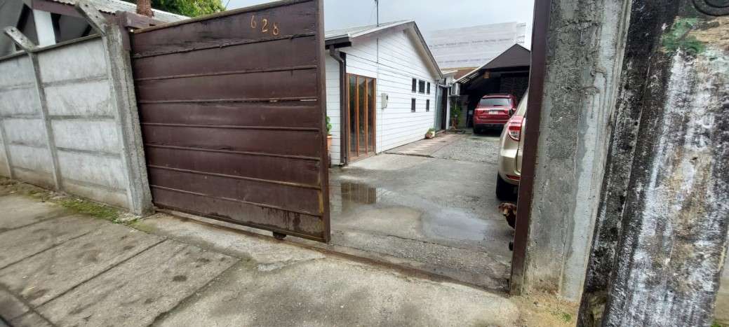 CASA PARA USO COMERCIAL 3D 2B 4E 1B SECTOR EX MATADERO CHIG.