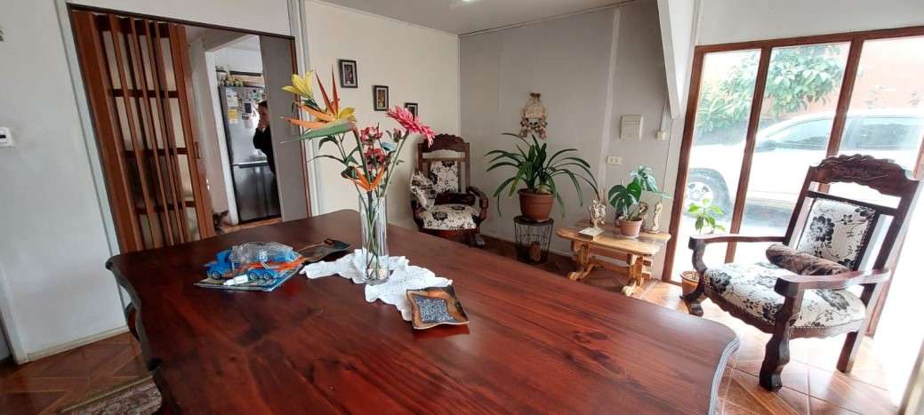 CASA PARA USO COMERCIAL 3D 2B 4E 1B SECTOR EX MATADERO CHIG.