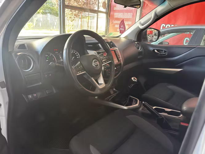 NISSAN NAVARA 4X2 TURBO DIESEL 2013 - Imagen 5