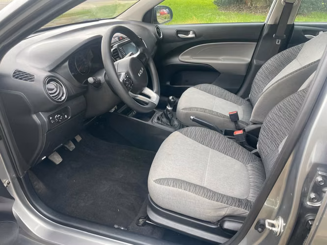 KIA SOLUTO MPI 1.4L 2023 - Imagen 7