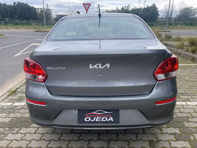 KIA SOLUTO MPI 1.4L 2023 - Imagen 5
