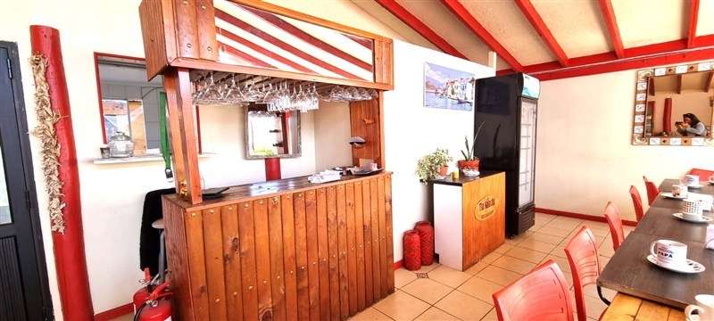 Restaurant con Casa en Venta Ruta F-30-E, Puchuncaví