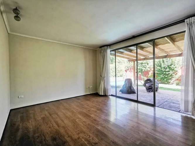 Casa 2 pisos con quincho y escritorio (187352) - Imagen 2
