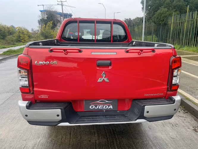 MITSUBISHI L200 CRM 4X4 2022 - Imagen 5