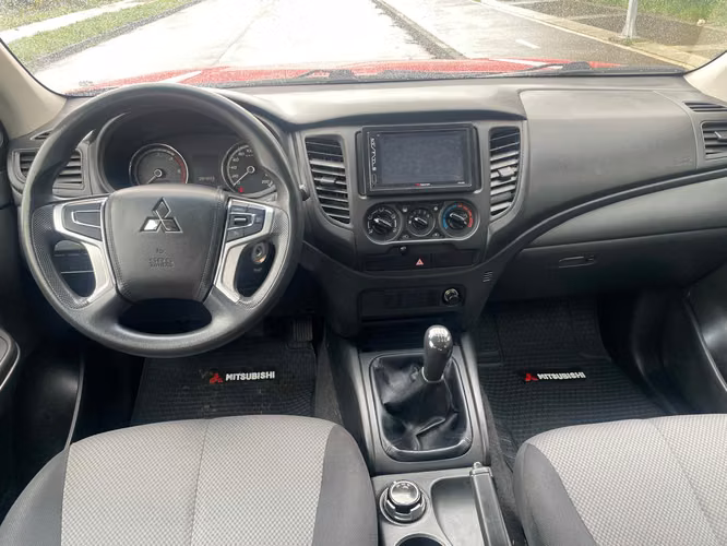 MITSUBISHI L200 CRM 4X4 2022 - Imagen 9
