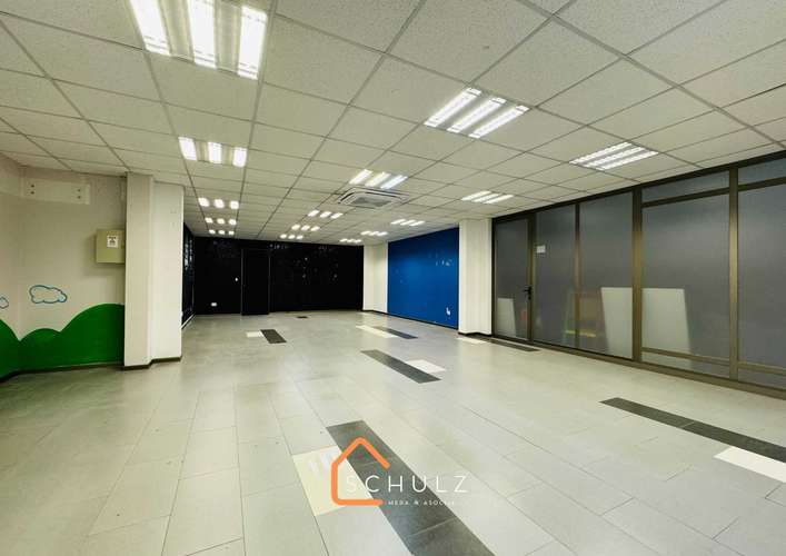 En Arriendo Local Comercial en Alameda (76707)