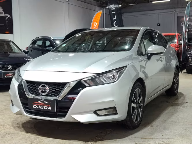 NISSAN VERSA ADVANCE MT 1.6L 2023 ÚNICO DUEÑO - Imagen 3