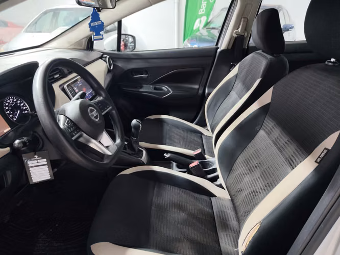 NISSAN VERSA ADVANCE MT 1.6L 2023 ÚNICO DUEÑO - Imagen 7