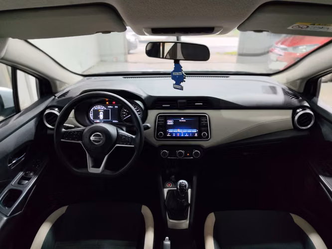 NISSAN VERSA ADVANCE MT 1.6L 2023 ÚNICO DUEÑO - Imagen 8
