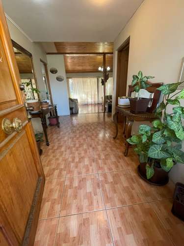 Casa + edificación de 9 suites + salón multifuncional en 1.492 m², todo regularizado, en Buin - Imagen 3