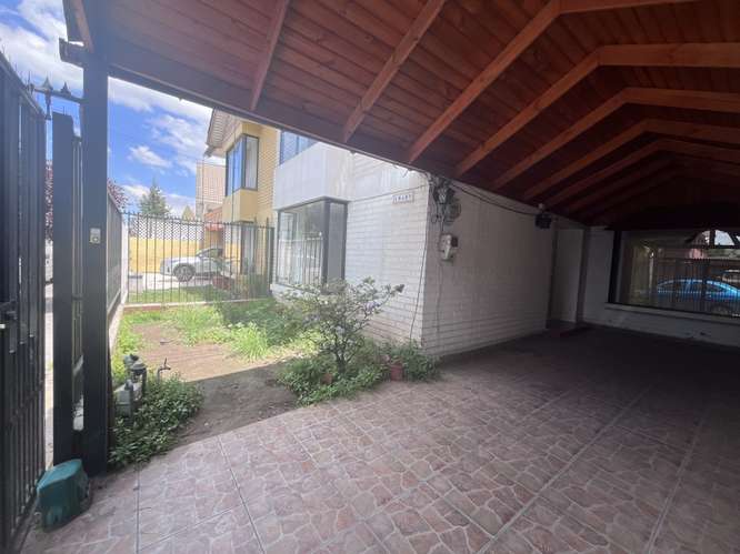 ARRIENDO AMPLÍA CASA/ CIUDAD SATÉLITE MAIPU - Imagen 16