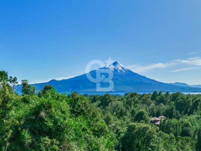 ¡Exclusiva! Borde de río y vista directa volcán - Imagen 36