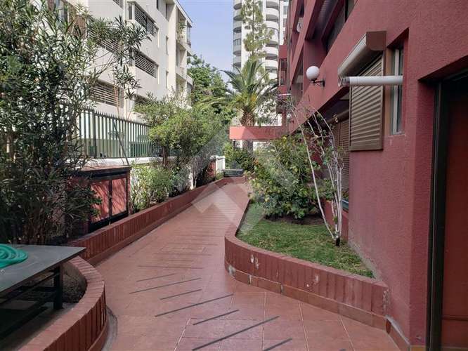 Amplio Depto en venta de 4 dorm. en Pocuro , Providencia - Imagen 27