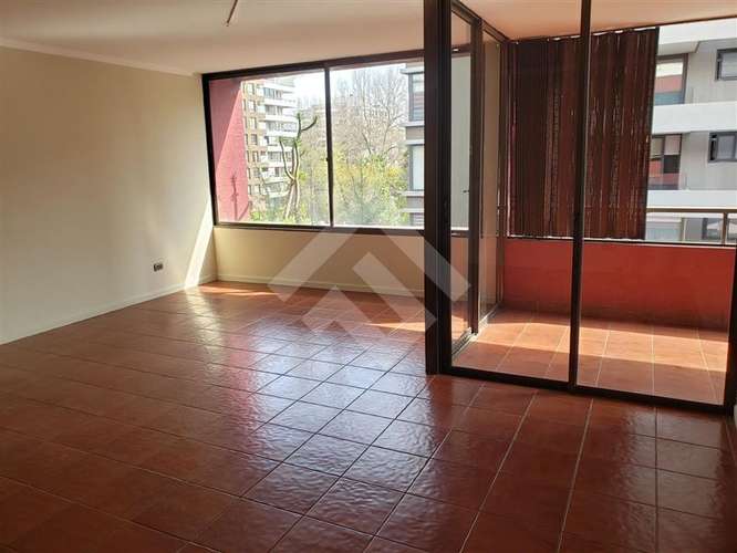 Amplio Depto en venta de 4 dorm. en Pocuro , Providencia - Imagen 5
