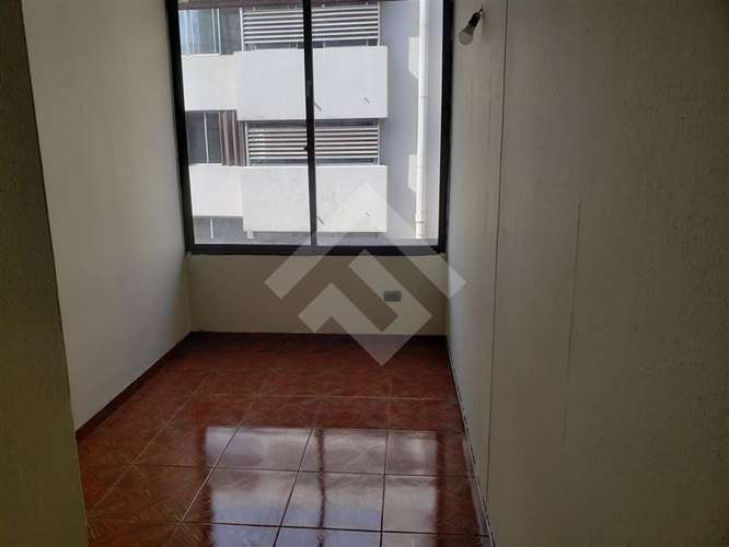 Amplio Depto en venta de 4 dorm. en Pocuro , Providencia - Imagen 23