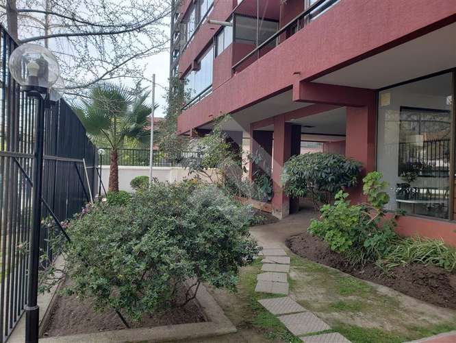 Amplio Depto en venta de 4 dorm. en Pocuro , Providencia