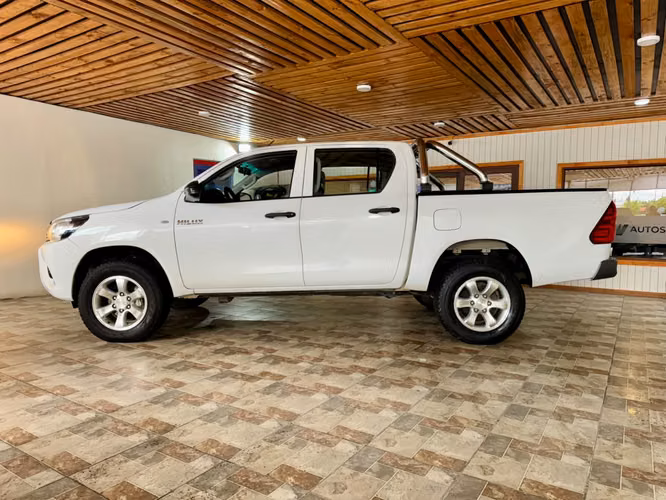 TOYOTA HILUX DX 4X2