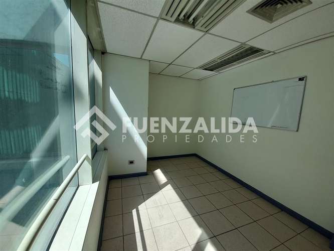 Oficina en arriendo en Santiago - Imagen 4