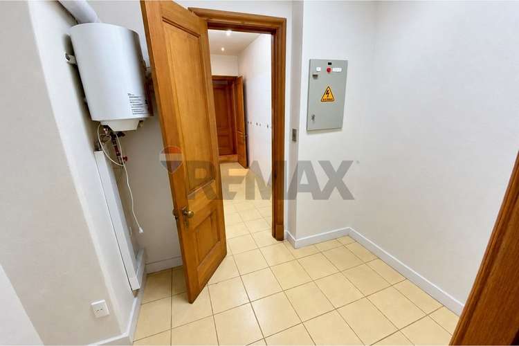 Oficina remodelada en arriendo santiago centro - Imagen 11