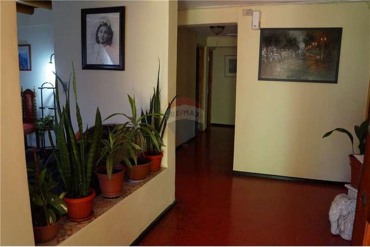 Precio rebajado casa y departamento independiente - Imagen 3