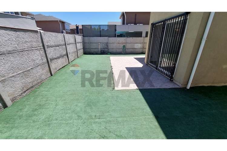2 pisos con antejardín, patio y garaje - Imagen 26