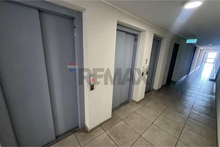 Arriendo 2d con estacionamiento cerca del metro - Imagen 12