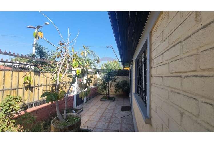Casa con piscina y terreno de 387 m² - Imagen 33