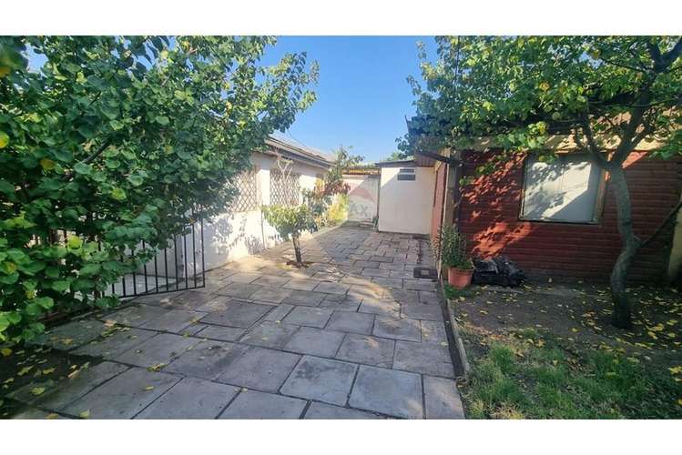 Casa con piscina y terreno de 387 m² - Imagen 28