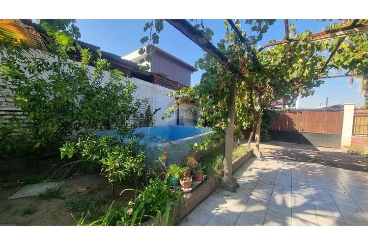 Casa con piscina y terreno de 387 m² - Imagen 24