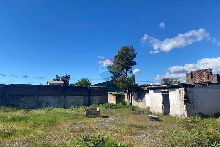 Precio rebajado¡¡urbano y comercial gran terreno