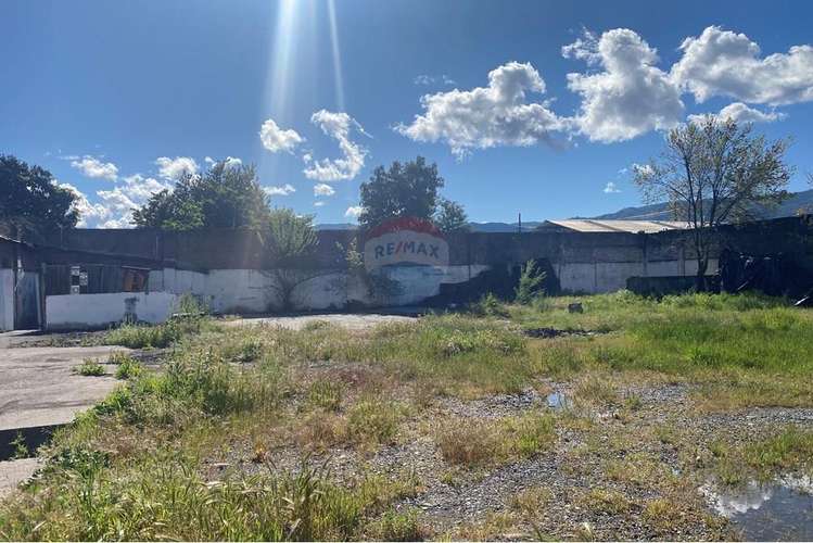Precio rebajado¡¡urbano y comercial gran terreno