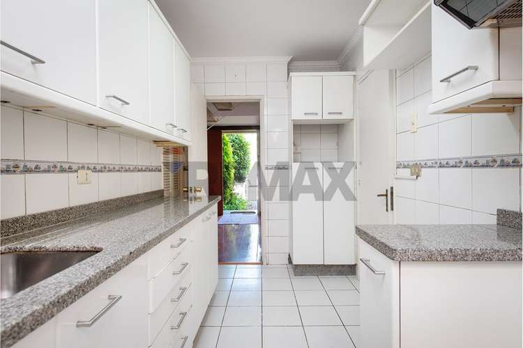 115 m² útiles, 4 dormitorios, 3 baños y terraza - Imagen 11